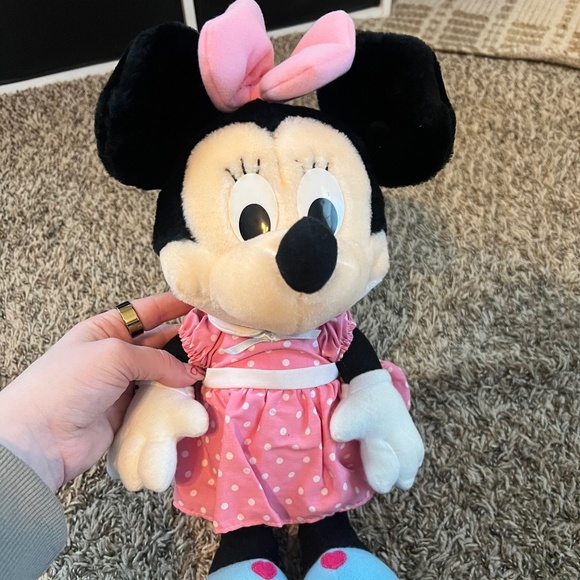 Vintage Playskool Minnie Mouse pink polka dot plush doll toy - Picture 1 of 5
